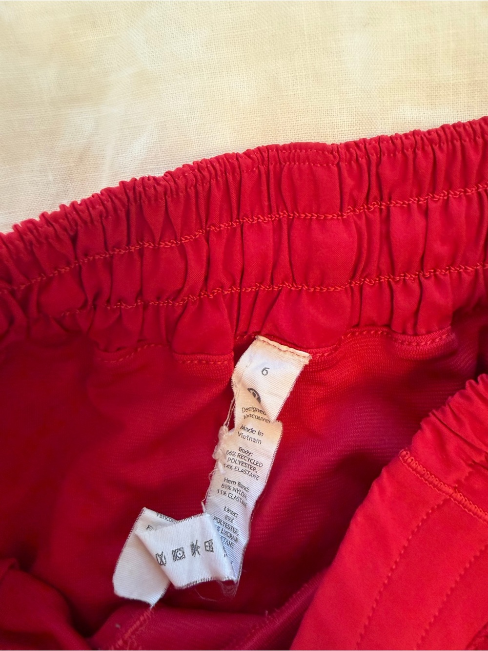 LULULEMON HOTTY HOT SHORT 4”! - Picture 3 of 5